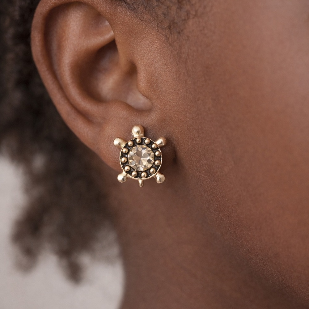 ⚠️ 5/25: Periwinkle by Barlow Silver Turtle Earrings